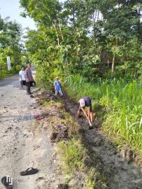 GUGUR GUNUNG MENGHADAPI MUSIM PENGHUJAN