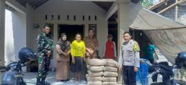 Penyaluran Stimulan Korban Kebakaran di Padukuhan Bogor II