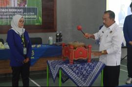 Wujudkan Desa Berdaya PPK ORMAWA HIMATIKA UNY Menginisiasi Inovasi Bang Sampah Berbasis Digital di K